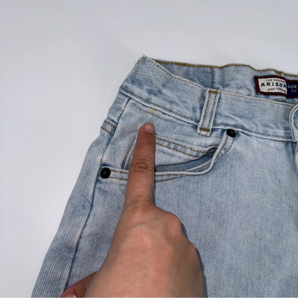 Vintage Arizona cutoff raw hem jean shorts
